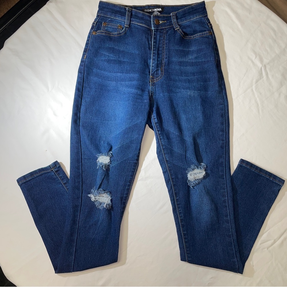 Fashion nova ladies, jeans, size 7/8